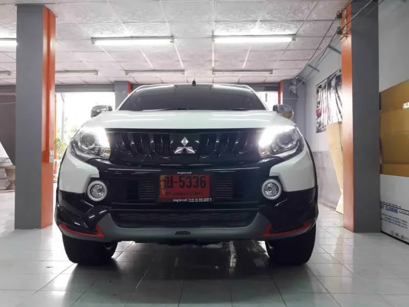 ชุดแต่งไทรทัน 2015 AmotriZ Body Kits - MITSUBISHI New Triton Model 2015 - Up ชุดแต่งรถ ภาพ 4