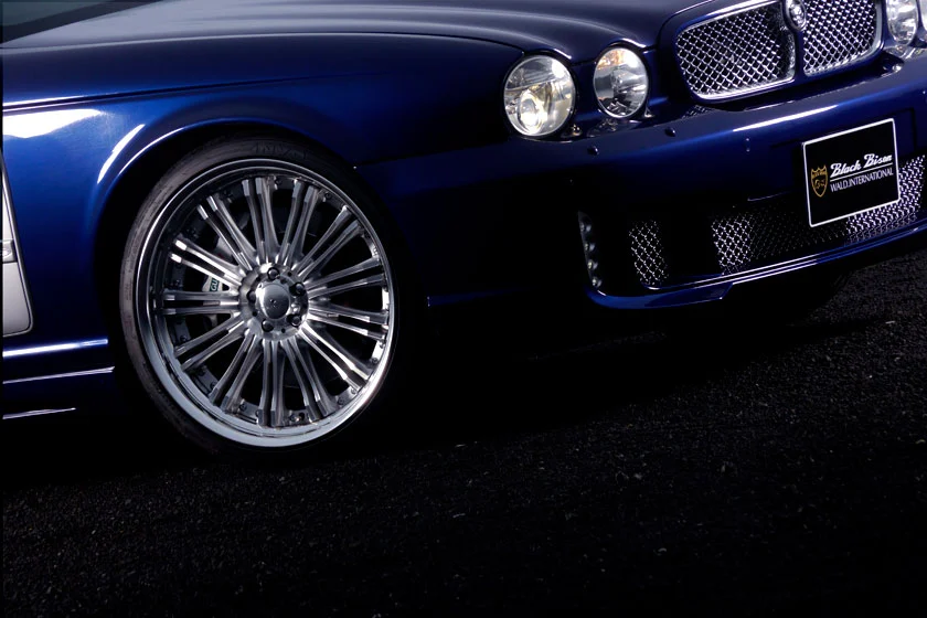 ชุดแต่ง JAGUAR XJ WALD Japan สปอร์ตไลน์ แบล็กไบซัน เอดิชัน ภาพ 27