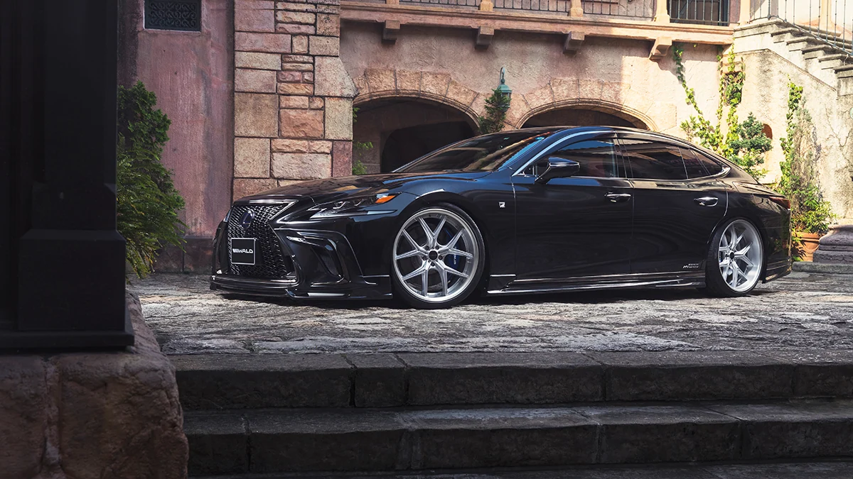 รูปชุดแต่ง ชุดแต่ง Lexus LS LS 18 20 WALD F Sport ภาพที่ 4