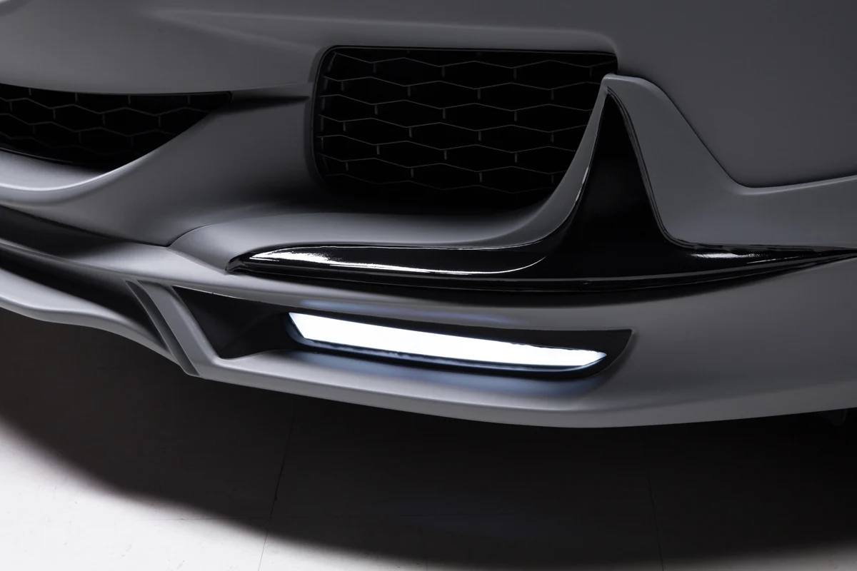 ชุดแต่ง MASERATI QUATTROPORTE WALD Japan เอ็กเซ็กคิวทีฟไลน์ ภาพ 4