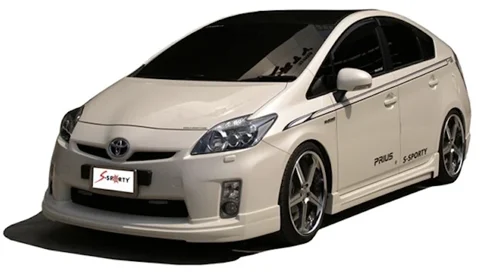 ชุดแต่ง PRIUS 2010 – S ภาพรถเต็มคันมุมหน้าจากต้นทาง S-Sporty