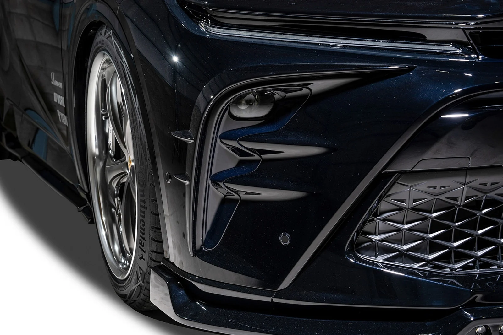 ชุดแต่ง TOYOTA CROWN SPORT AZSH36/37W 2023.11~PHEV(2026.9~) Rowen Japan ภาพ 11