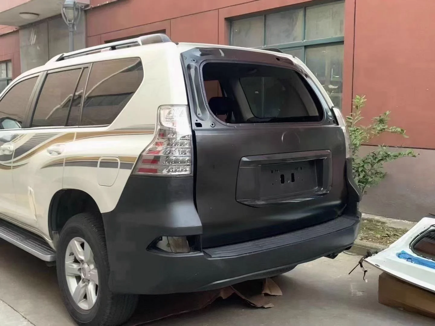 รูปชุดแต่ง ชุดแต่ง TOYOTA PRADO 2010 2013 Up to Lexus GX460 ภาพที่ 6