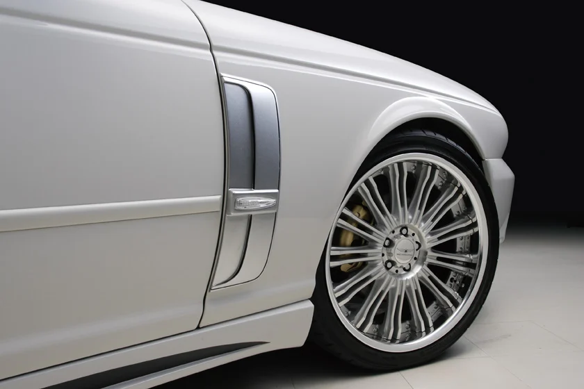ชุดแต่ง JAGUAR XJ WALD Japan สปอร์ตไลน์ แบล็กไบซัน เอดิชัน ภาพ 6