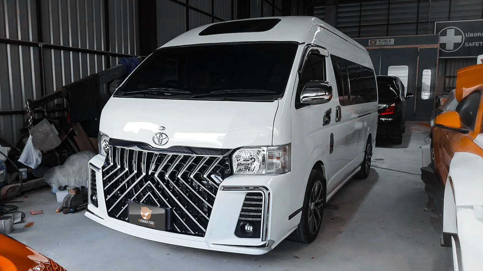 รูปชุดแต่ง ชุดแต่ง TOYOTA Commuter รถตู้ 2005 2018 ทรง Alphard V.2 ภาพที่ 10