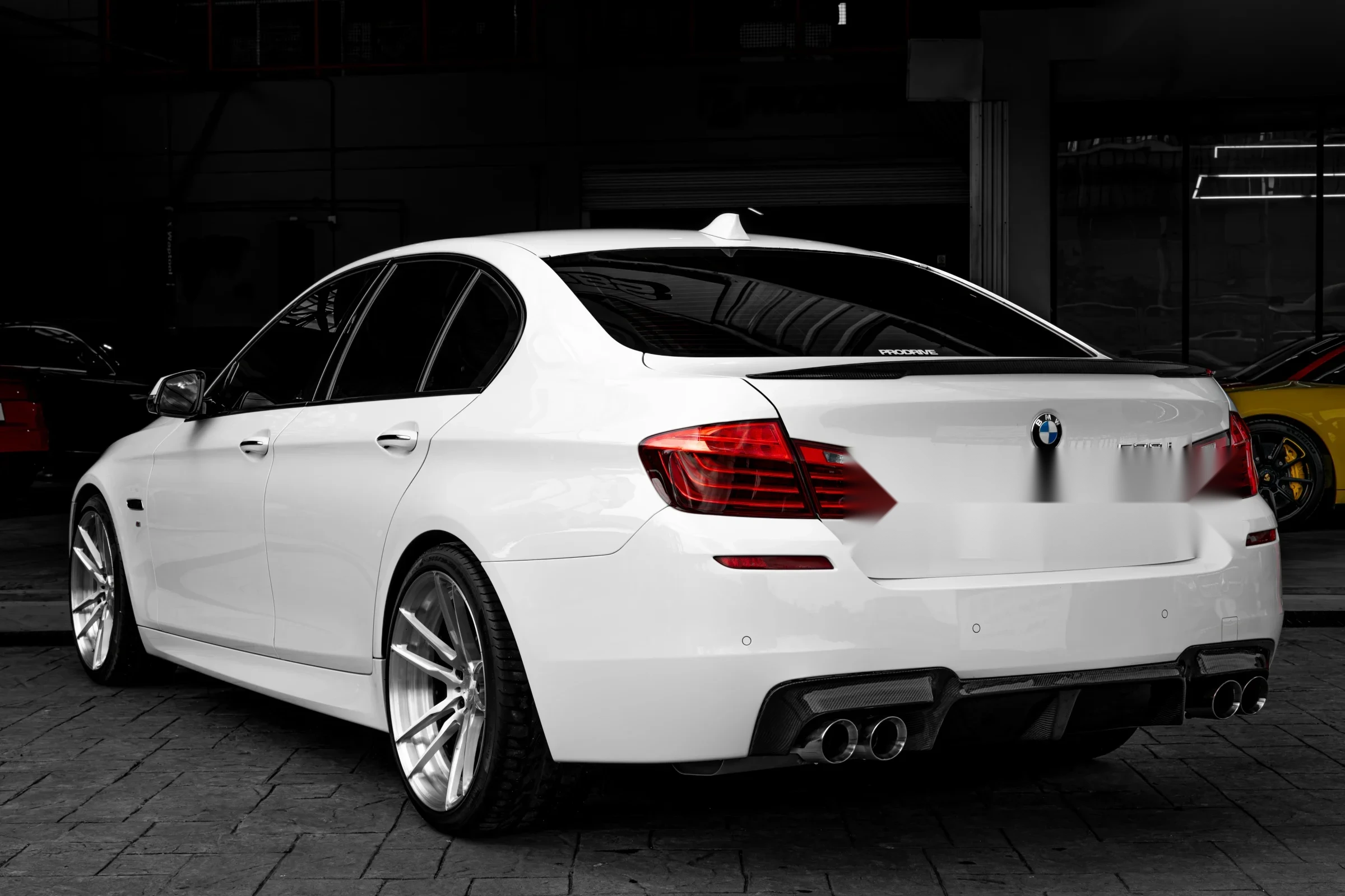 ชุดแต่ง BMW F10 / F11 BMW F10 x คาร์บอน ดิฟฟิวเซอร์หลัง Prodrive Shop ภาพ 9