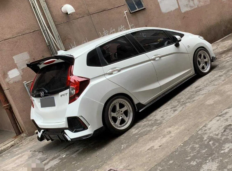รูปชุดแต่ง ชุดแต่ง Honda Jazz GK 2014 2019 Type R 2019 ภาพที่ 6