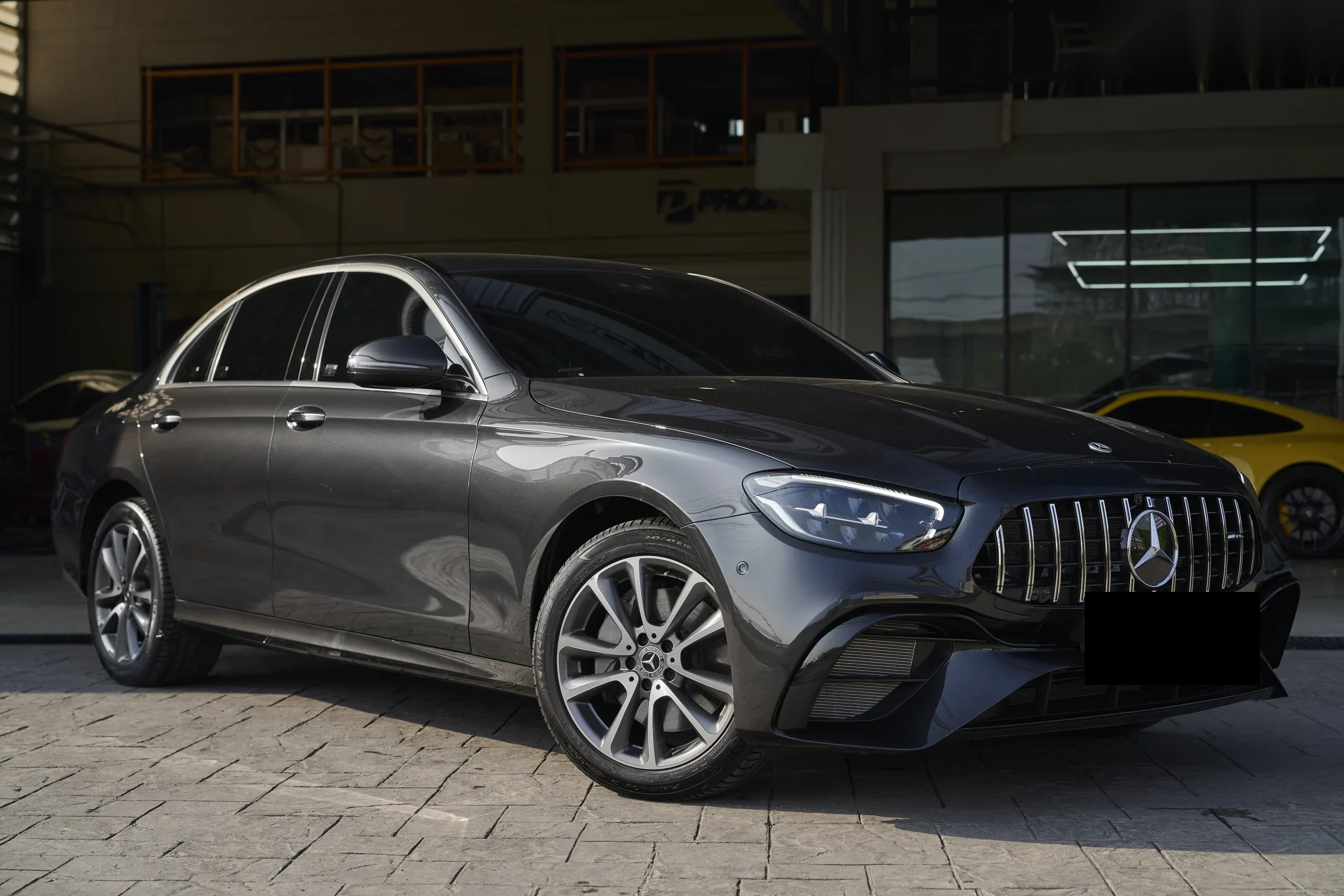 ชุดแต่ง MERCEDES BENZ W213 Mercedes-Benz W213 Face Lift x AMG Prodrive Shop ภาพ 2