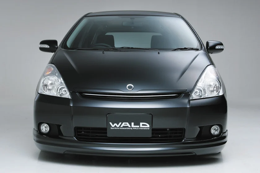 ชุดแต่ง TOYOTA WISH WALD Japan เอ็กเซ็กคิวทีฟไลน์ ภาพ 1