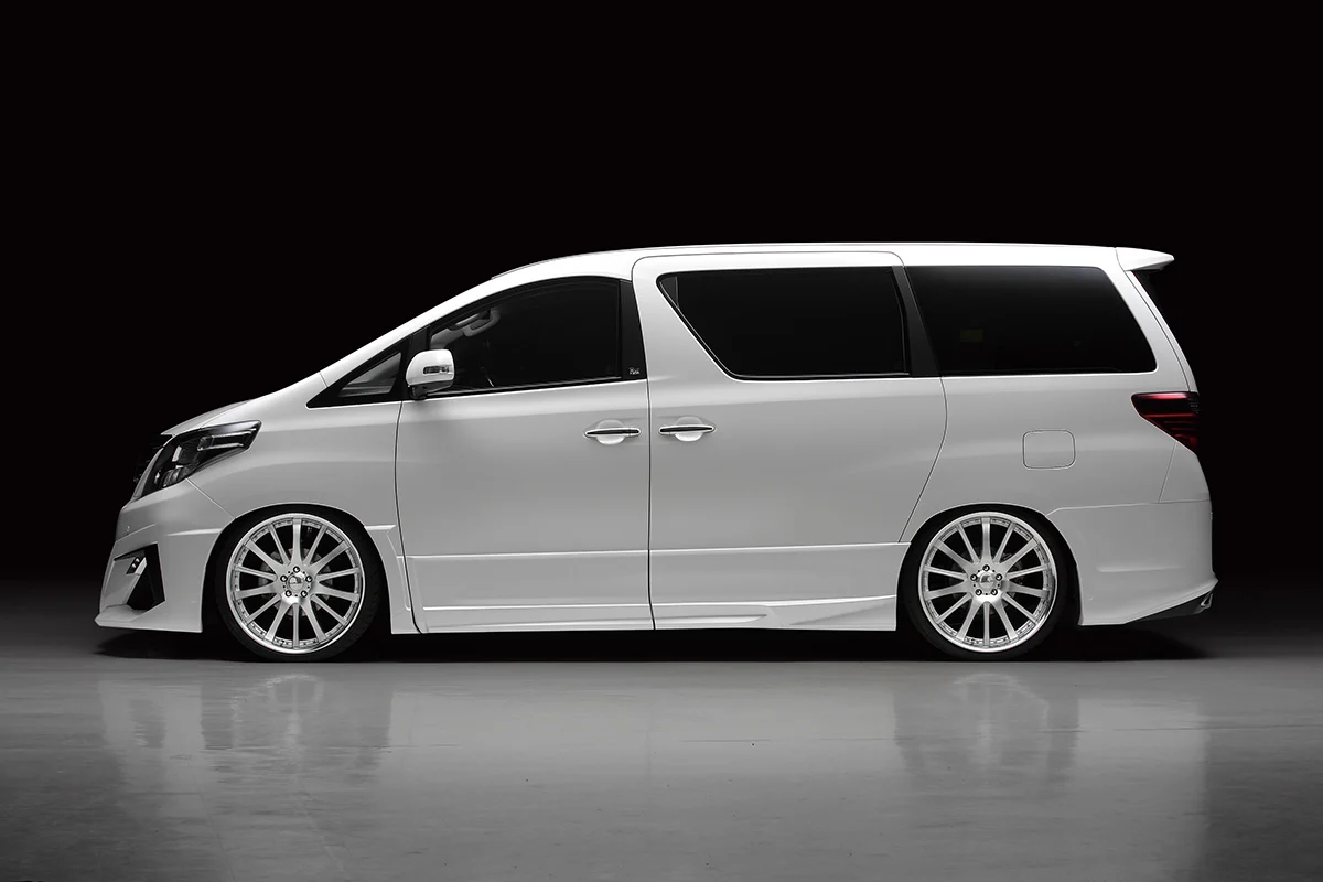 ชุดแต่ง TOYOTA ALPHARD WALD Japan สปอร์ตไลน์ แบล็กไบซัน เอดิชัน ภาพ 4