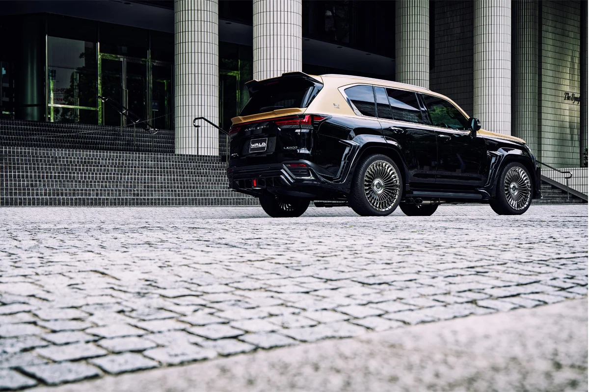 ชุดแต่ง LEXUS LX600/700h WALD Japan สปอร์ตไลน์ แบล็กไบซัน เอดิชัน ภาพ 10