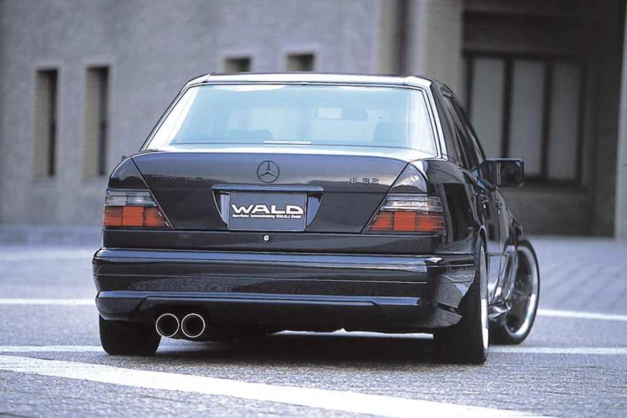 รูปชุดแต่ง ชุดแต่ง Mercedes-Benz E Class W124 WALD 4Door ภาพที่ 7