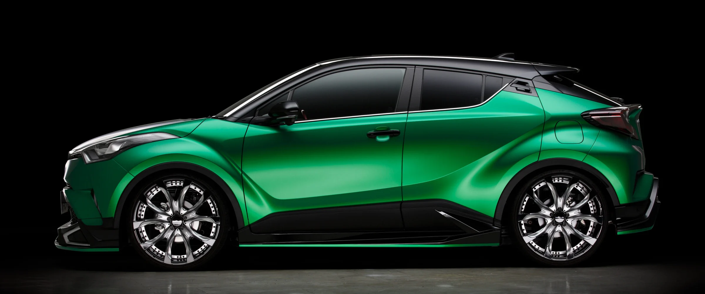 ชุดแต่ง TOYOTA C-HR WALD Japan สปอร์ตไลน์ ภาพ 5