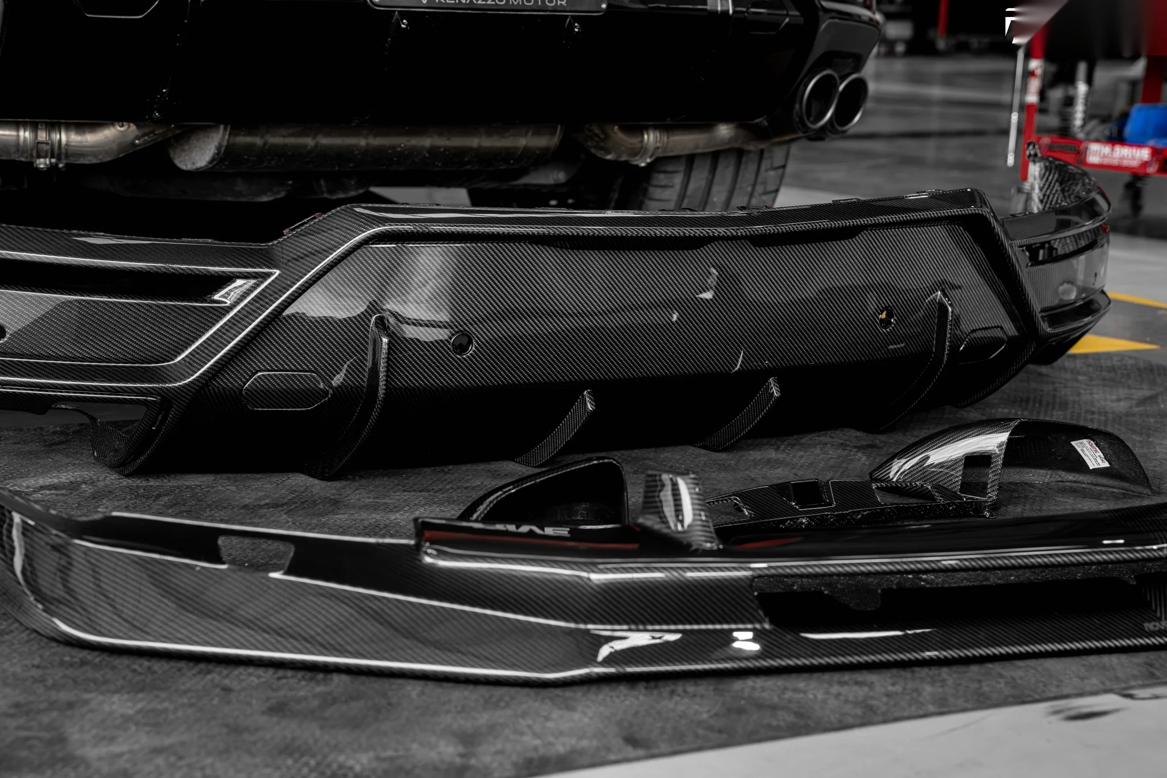 ชุดแต่ง LAMBORGHINI Urus Lamborghini Urus SE x Novitec คาร์บอน Parts Prodrive Shop ภาพ 12