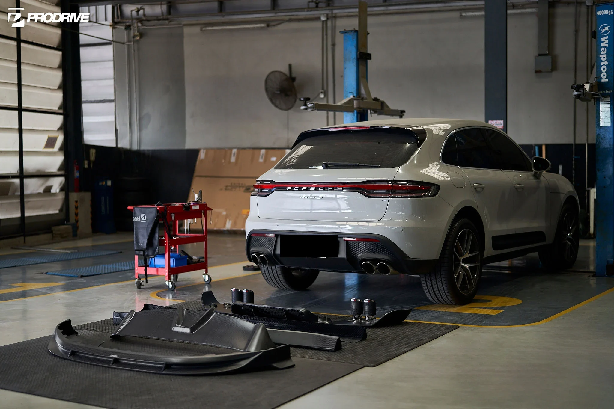 ชุดแต่ง PORSCHE Macan Porsche Macan x CMST Matte คาร์บอน ชุดแต่งรอบคัน Prodrive Shop ภาพ 11