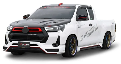 ชุดแต่ง REVO 2021 SPORT 1 ภาพรถเต็มคันมุมหน้าจากต้นทาง S-Sporty
