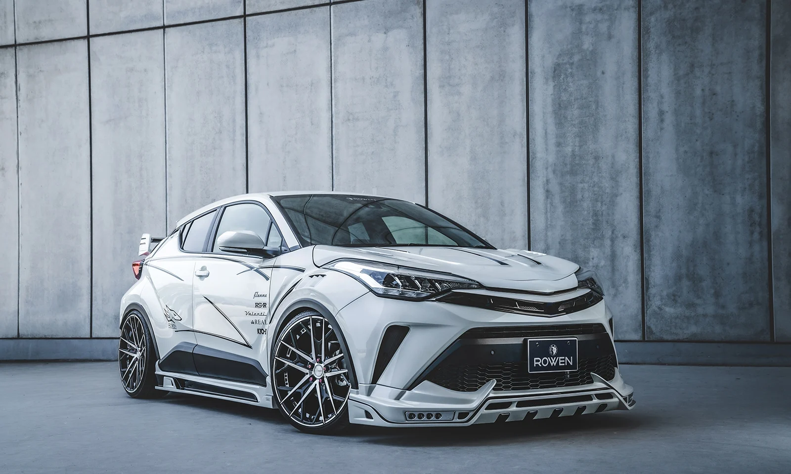 ชุดแต่ง TOYOTA C-HR MODEL ZYX11/NGX10/NGX50 2019.10~2023.07 Rowen Japan ภาพ 10