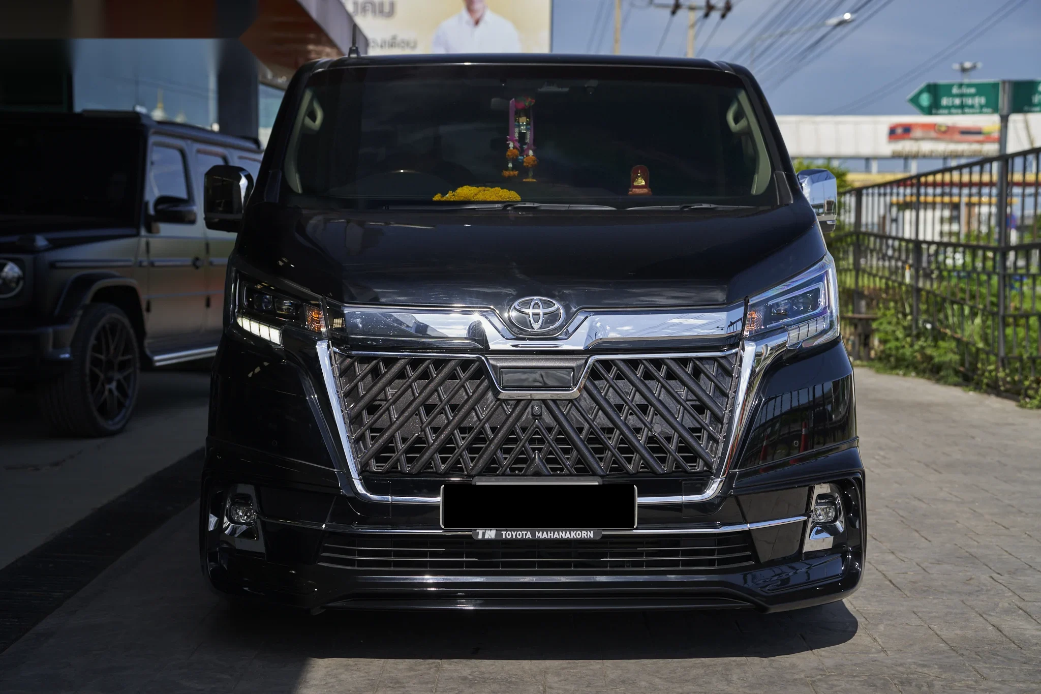 ชุดแต่ง TOYOTA Majesty Toyota Majesty x WALD International Prodrive Shop ภาพ 3