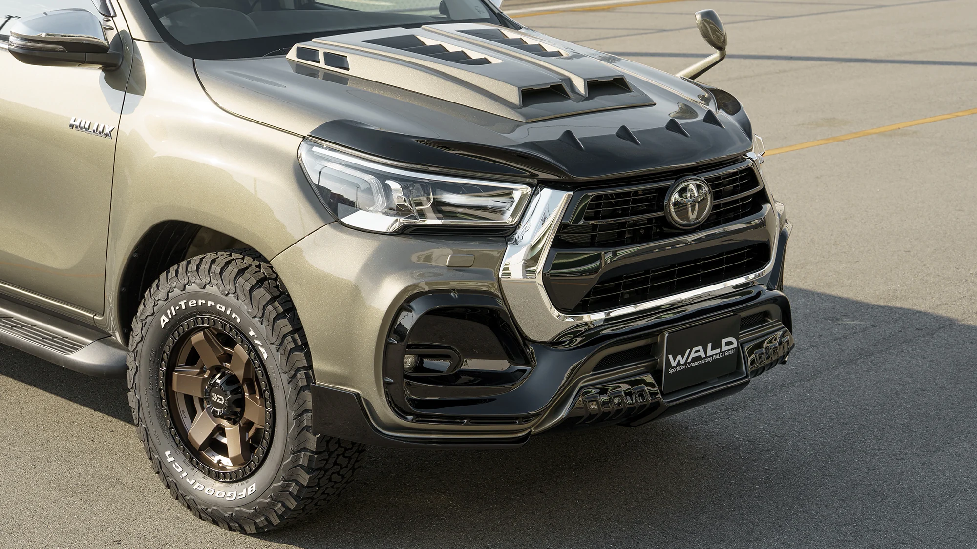 ชุดแต่ง TOYOTA HILUX WALD Japan สปอร์ตไลน์ แบล็กไบซัน เอดิชัน BUMPER TYPE ภาพ 6