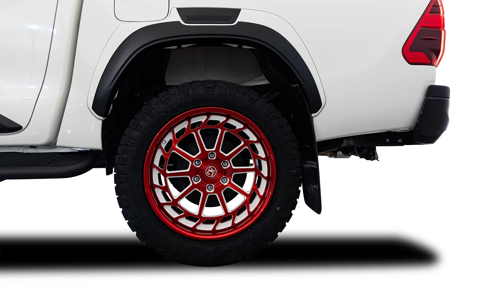 ชุดแต่ง TOYOTA HILUX GR SPORT GUN125-DTTHX 2021.10~Rowen Japan ภาพ 12