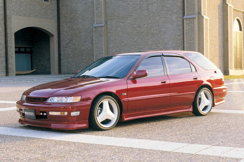 ชุดแต่ง HONDA ACCORD WAGON WALD Japan สปอร์ตไลน์ ภาพ 1