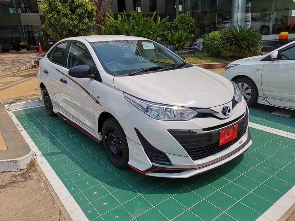 รูปชุดแต่ง ชุดแต่ง Toyota Yaris Ativ 17 19 Faustino 4 Door ภาพที่ 2