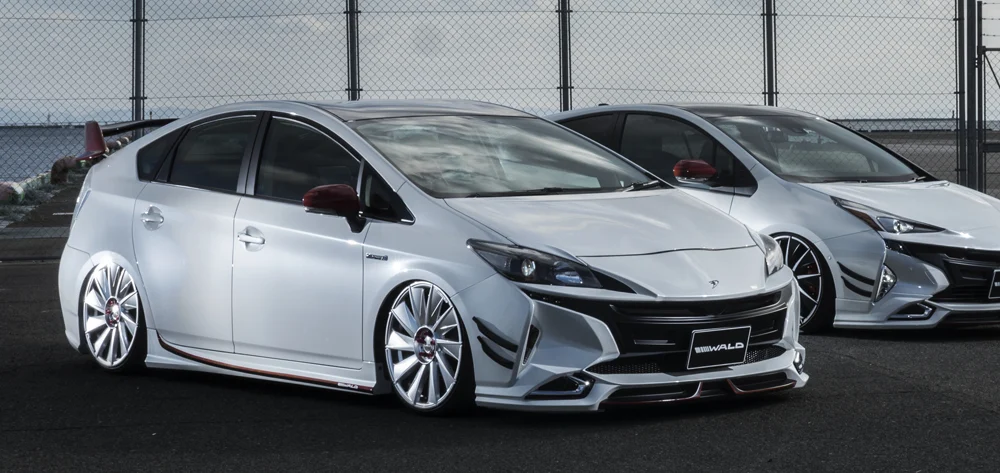ชุดแต่ง TOYOTA PRIUS WALD Japan สปอร์ตไลน์ WALD 50 LOOK ภาพ 1