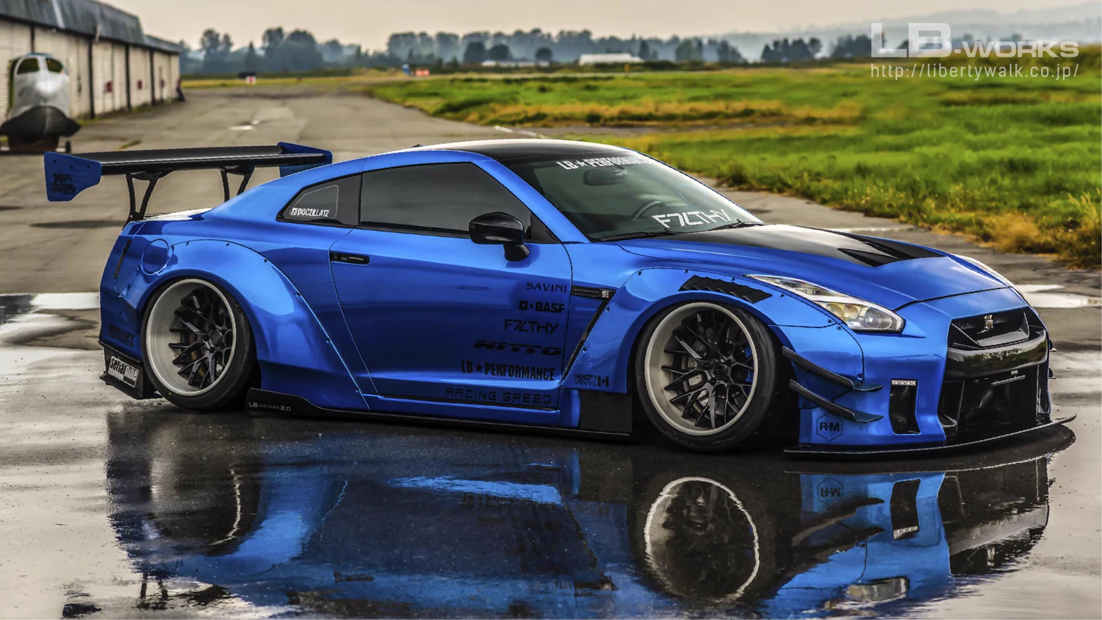 รูปชุดแต่ง ชุดแต่ง Nissan GTR R35 LB Work Type 2 ภาพที่ 24