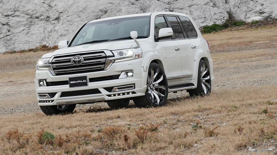 ชุดแต่ง TOYOTA LAND CRUISER 200 WALD Japan สปอร์ตไลน์ ภาพ 21
