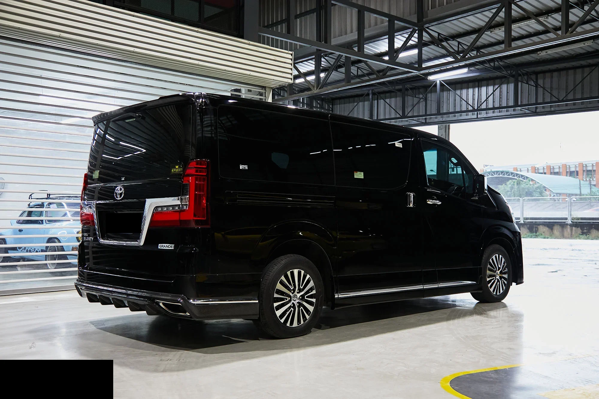 ชุดแต่ง TOYOTA Majesty Toyota Majesty x AIMGAIN Prodrive Shop ภาพ 6