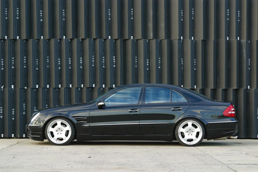 ชุดแต่ง MERCEDES-BENZ E-CLASS WALD Japan เอ็กเซ็กคิวทีฟไลน์ ภาพ 2