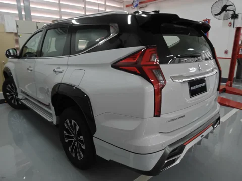 ชุดแต่งมิตซูบิชิ ปาเจโร่ 2019 Amotriz bodykits – ภาพที่ 36