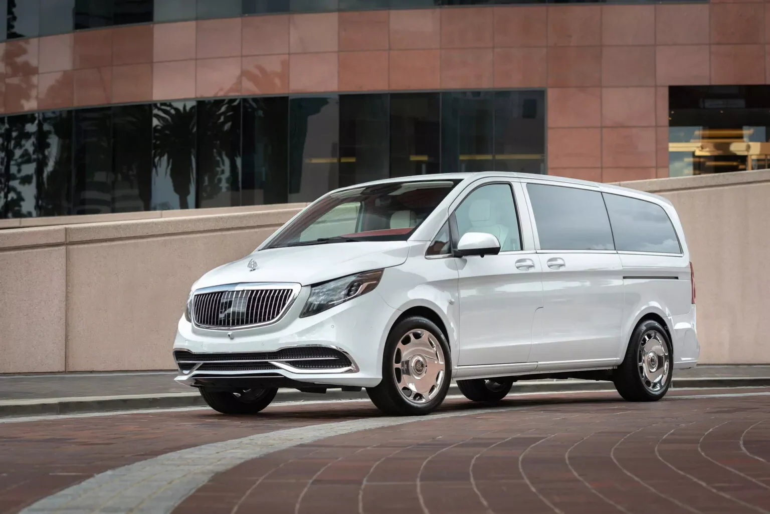 รูปชุดแต่ง ชุดแต่ง Mercedes-Benz V Class Vitto W639 2012 2015 เป็นปี 2023 Maybach ภาพที่ 10