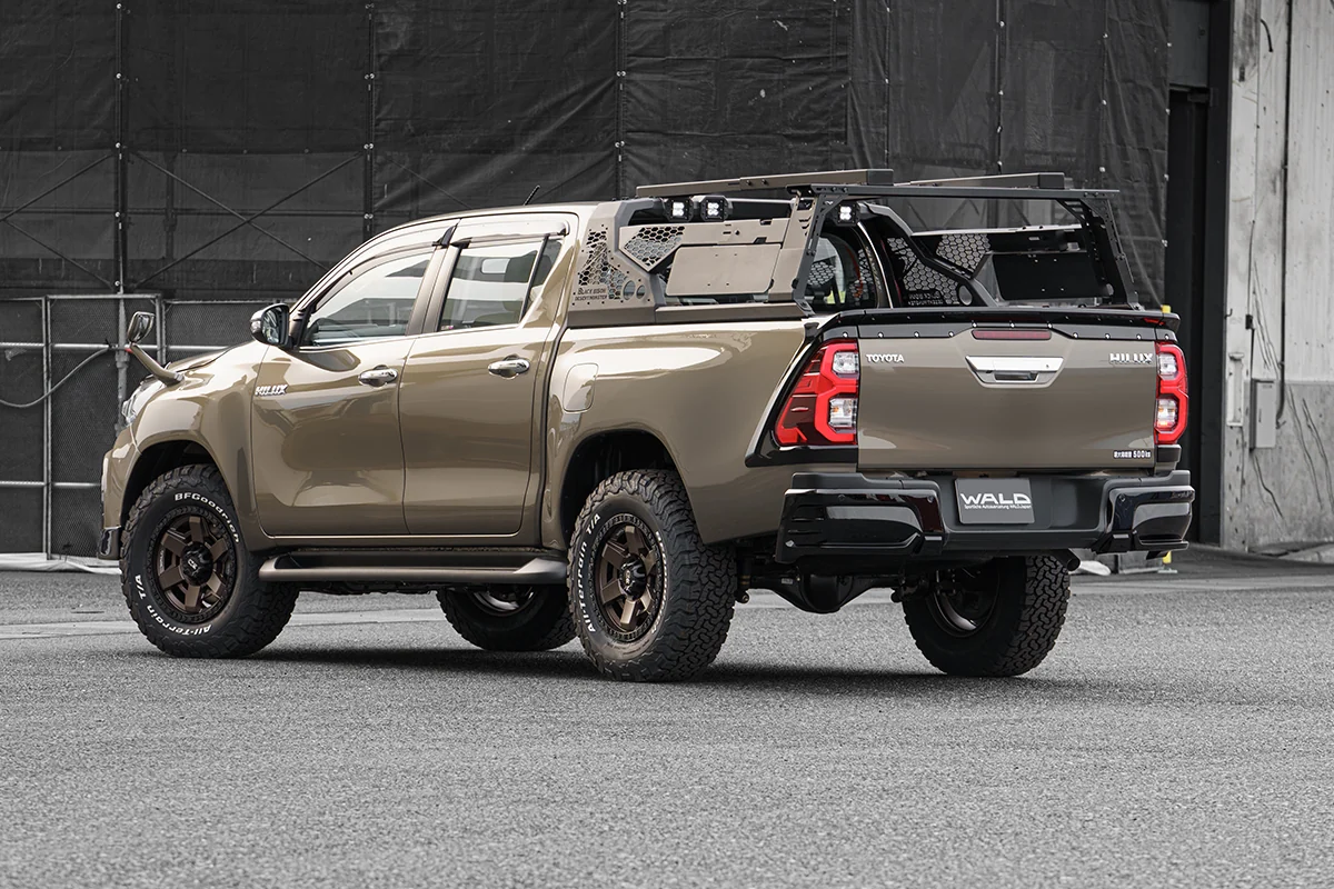 ชุดแต่ง TOYOTA HILUX WALD Japan สปอร์ตไลน์ แบล็กไบซัน เอดิชัน BUMPER TYPE ภาพ 21