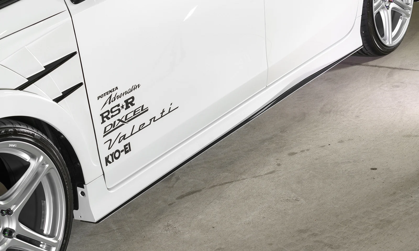 ชุดแต่ง TOYOTA 40 PRIUS α G's ZVW40/41 2015.02~Rowen Japan ภาพ 13