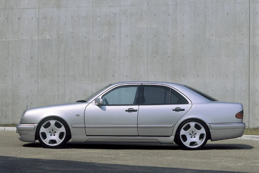 ชุดแต่ง MERCEDES-BENZ E-CLASS WALD Japan เอ็กเซ็กคิวทีฟไลน์ ภาพ 8