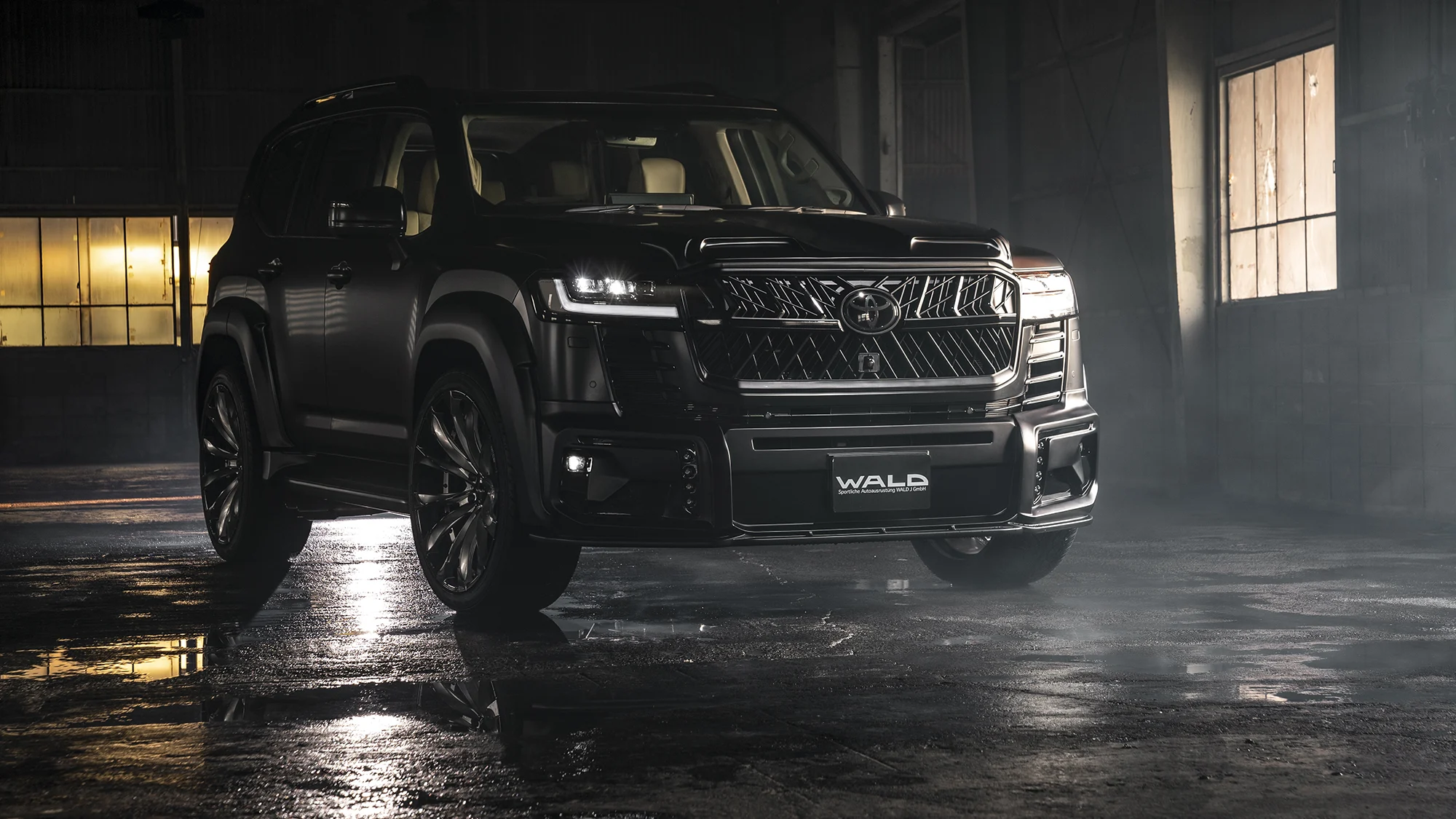 ชุดแต่ง TOYOTA LAND CRUISER 300 ZX WALD Japan สปอร์ตไลน์ แบล็กไบซัน เอดิชัน ภาพ 16