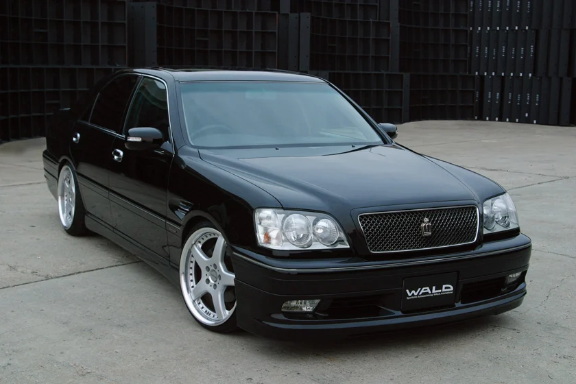 ชุดแต่ง TOYOTA CROWN ATHLETE/ROYAL WALD Japan เอ็กเซ็กคิวทีฟไลน์ ภาพ 2
