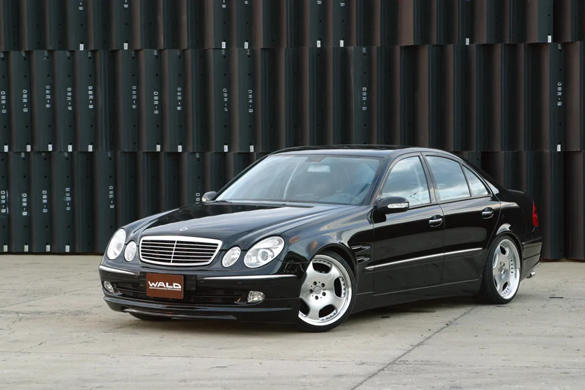 ชุดแต่ง MERCEDES-BENZ E-CLASS WALD Japan เอ็กเซ็กคิวทีฟไลน์ ภาพ 4