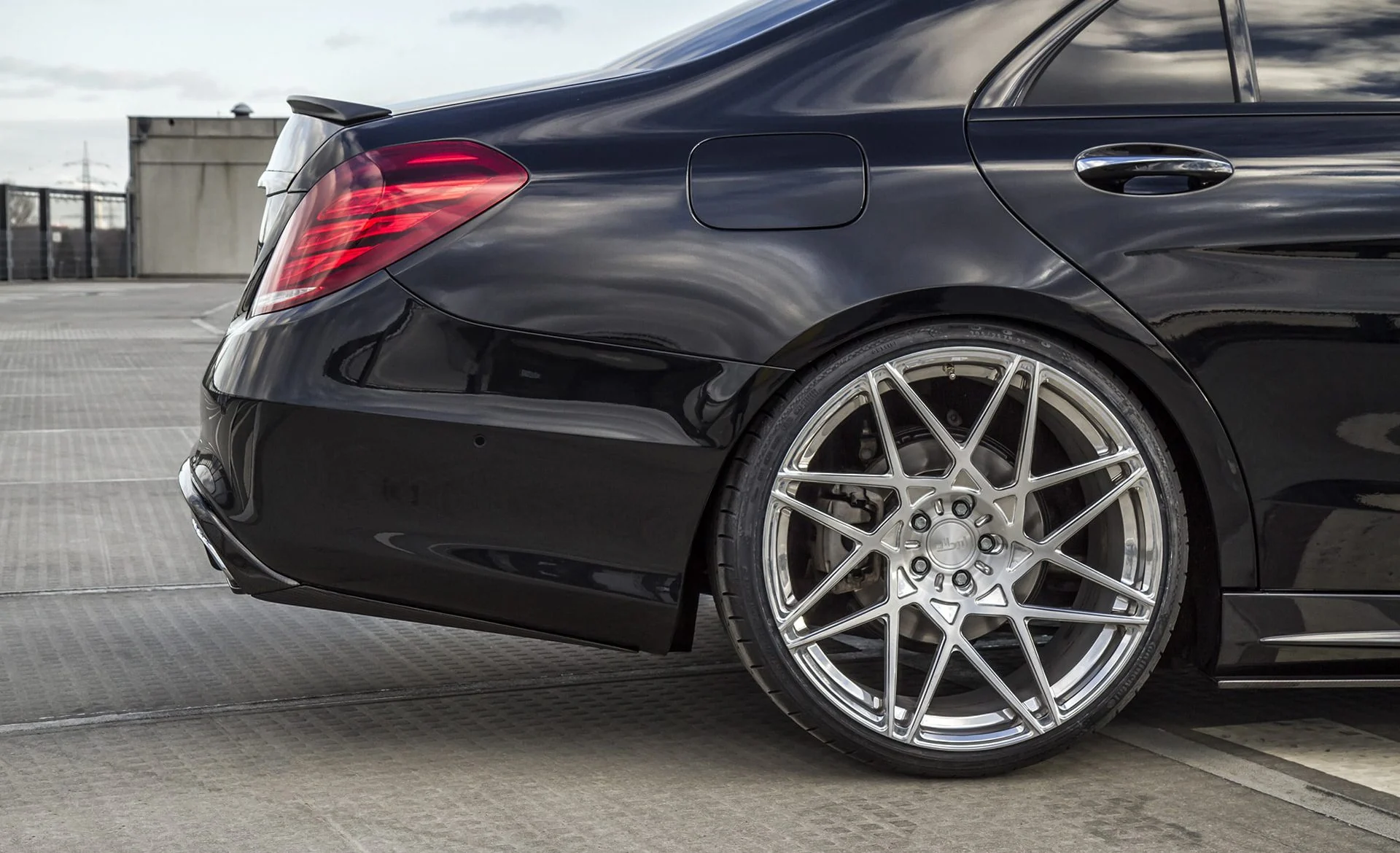 สปอยเลอร์หลัง PD800S Prior Design MERCEDES-BENZ S-Class W222 ภาพสินค้าที่เลือก