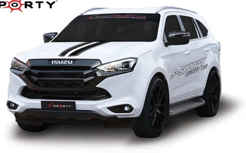 ชุดแต่ง ISUZU MU-X 2022 – DIFFUSER KEVLAR ภาพรถเต็มคันมุมหน้าจากต้นทาง S-Sporty