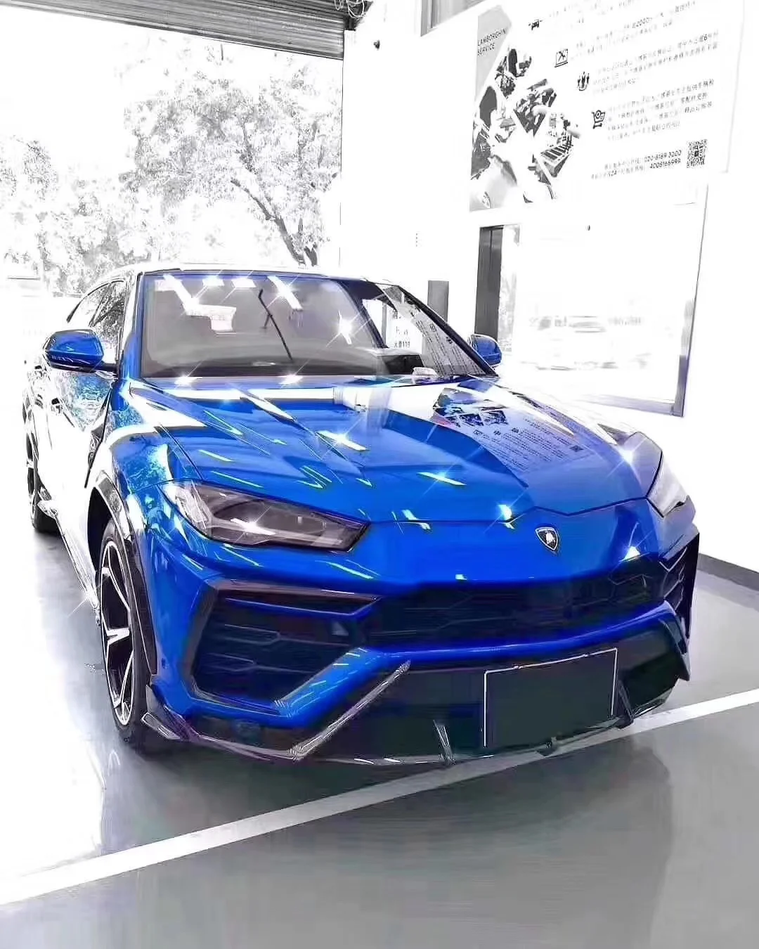 รูปชุดแต่ง ชุดแต่ง Lamborghini Urus ภาพที่ 9