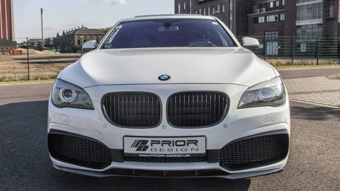 กันชนหน้าพร้อมลิ้นเสริม PD7R Prior Design BMW 7-Series F01 ภาพสินค้าที่เลือก