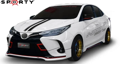 ชุดแต่ง TOYOTA ATIV 2020 – SPORT ภาพรถเต็มคันมุมหน้าจากต้นทาง S-Sporty