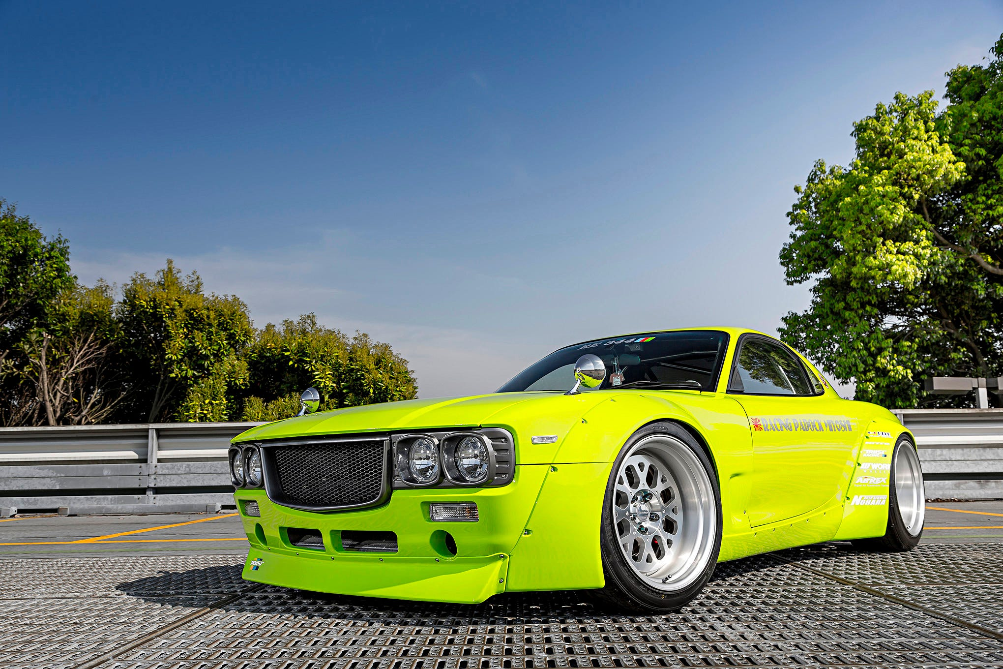 กรอบไฟหน้า Pandem BOSS V1.0 Mazda RX-7 FD3S ภาพสินค้าที่เลือก