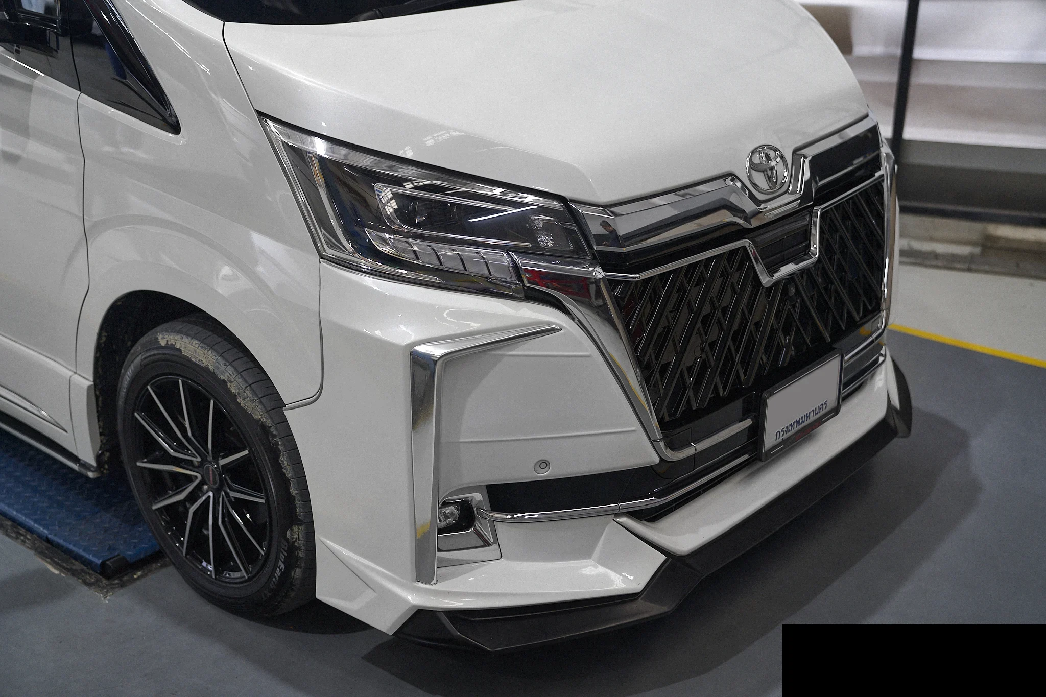 ชุดแต่ง TOYOTA Majesty Toyota Majesty x Wald Front Grill Prodrive Shop ภาพ 2