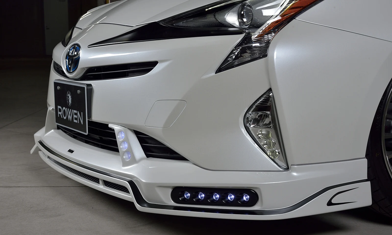 ชุดแต่ง TOYOTA 50 PRIUS MODEL ZVW5# 2015.12~2018.12 Rowen Japan ภาพ 10