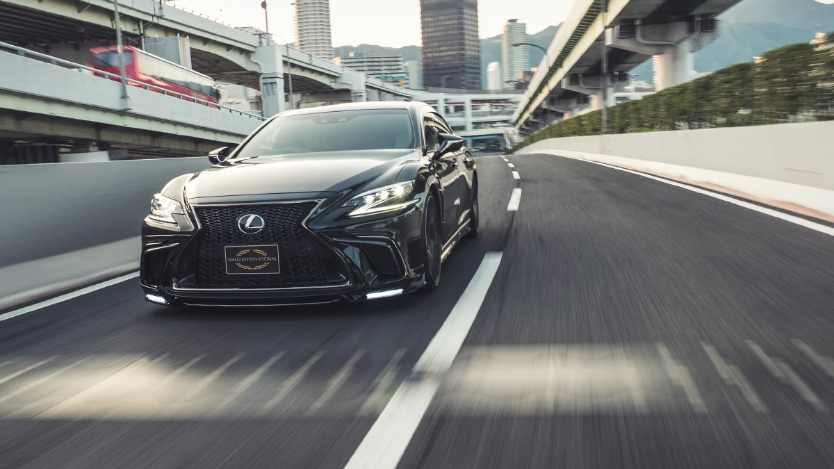 รูปชุดแต่ง ชุดแต่ง Lexus LS LS 18 20 WALD F Sport ภาพที่ 5