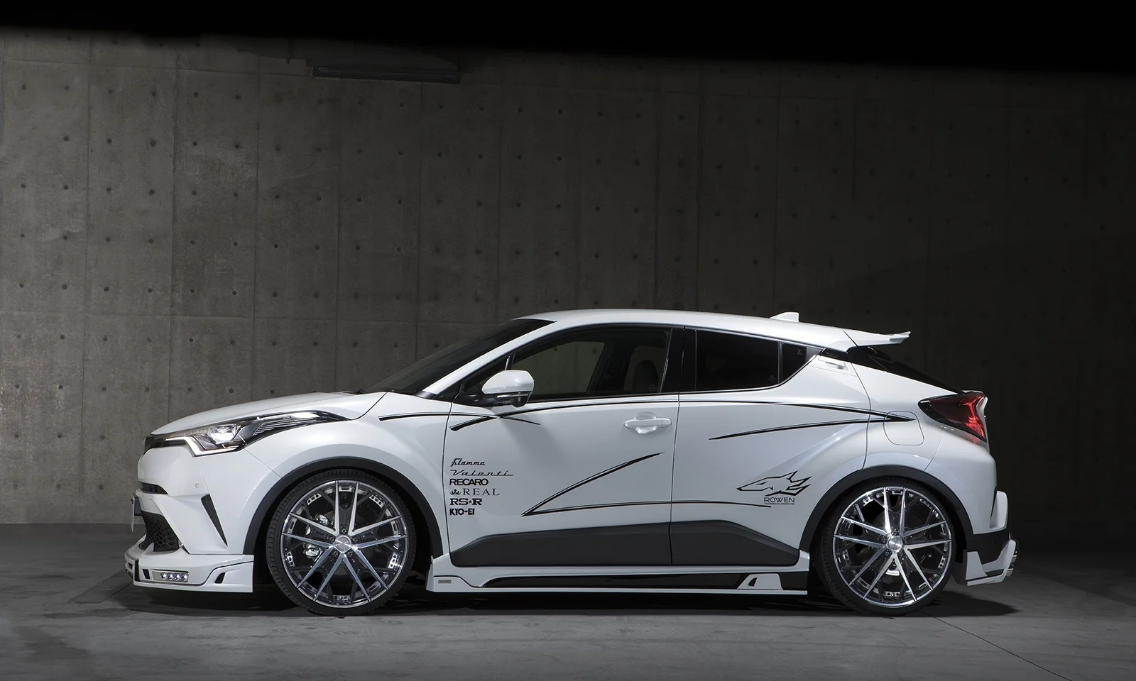 ชุดแต่ง TOYOTA C-HR MODEL ZYX10/NGX10/NGX50 2016.12~2019.09 Rowen Japan ภาพ 16