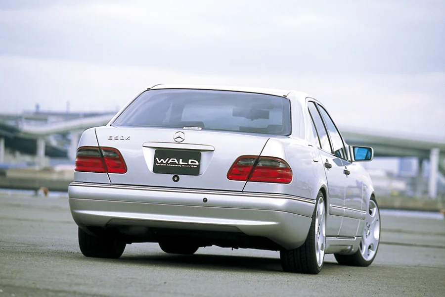 รูปชุดแต่ง ชุดแต่ง Mercedes-Benz E Class W210 WALD 4Doors 1995 2003 ภาพที่ 7